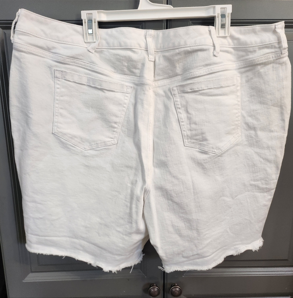 Torrid White Jean Shorts with Button fly, Frayed Hem - Picture 2 of 7